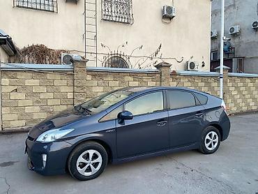 Toyota: Toyota Prius: 2012 г., Гибрид — 13