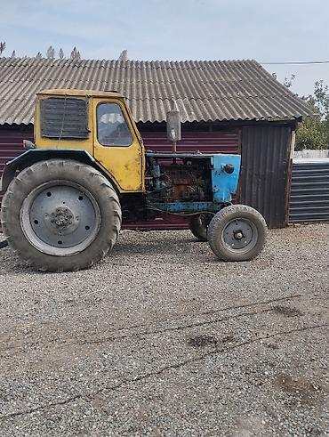 volkswagen golf ii: Kənd təsərrüfatı işləri üçün traktor təqdim olunur. Şəkillərdə qapalı — 1