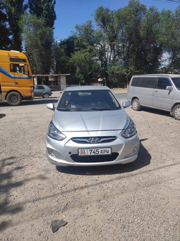 хундай сал: Hyundai Solaris: 2012 г., 1.6 л, Автомат, Газ, Седан