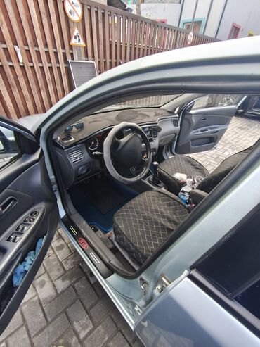 Kia: Kia Rio: 2006 г., 1.4 л, Механика, Бензин, Хэтчбэк — 19