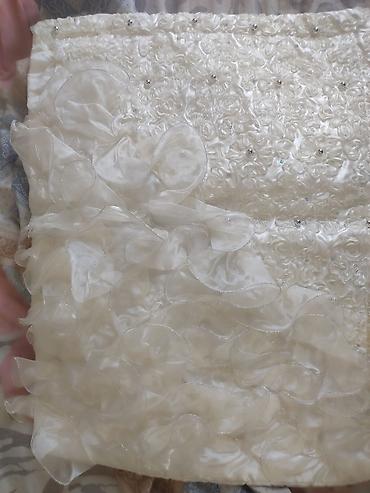 ringlice za tekstil: Ağ rəngli dekorativ dəst – krujevalı yastıq və örtük - Material — 1