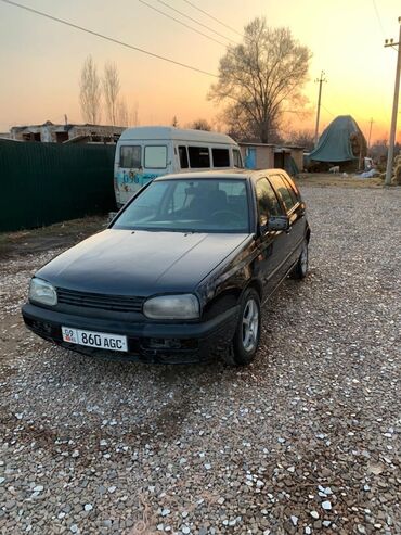 гольф кар: Volkswagen Golf: 1994 г., 1.6 л, Механика, Бензин, Хэтчбэк