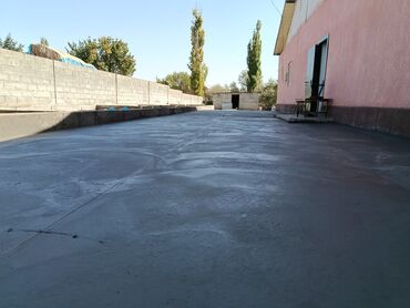 сухой стяашка: Бетонирование двора/проезда под ключ - Монолитная бетонная стяжка по