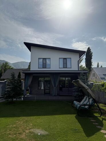 роял бич коттедж: Коттедж, 150 м², 4 комнаты, Агентство недвижимости, Евроремонт