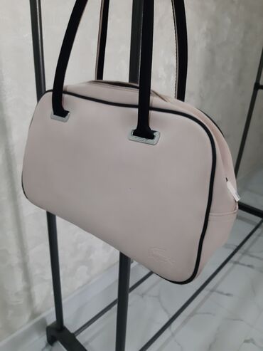 Солнцезащитные очки: Солнцезащитные очки с футляром - Форма: крупные прямоугольные линзы — 13