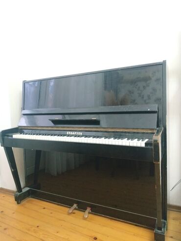Pianolar: Piano, Belarus, Akustik, İşlənmiş, Ünvandan götürmə