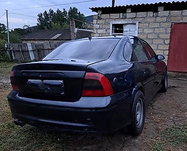 qaz 53 senedi: Opel Vectra: 2 l | 2000 il 175000 km Sedan — 4