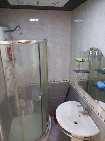 Uzunmüddətli kirayə mənzillər: Gənclik metrosuna yaxın yeni tikili evə oğlan otaq yoldaşı axtarılır — 9