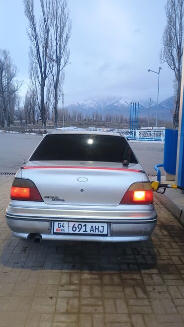 Daewoo: Daewoo Nexia: 1996 г., 1.5 л, Механика, Бензин, Седан