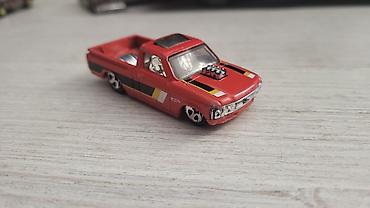 Модели автомобилей: Набор из 4 коллекционных миниатюр Hot Wheels (масштаб около 1:64): 1) — 2