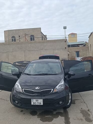 багажник на крышу баку: Kia Rio sedan (qara rəng), avtomatik transmissiya. Əsas