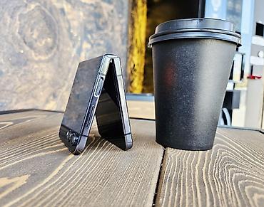 note 2: Samsung Galaxy Z Flip 5, Б/у, 256 ГБ, цвет - Черный, 1 SIM, 2 SIM, eSIM — 1