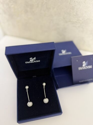 beş qaş uzuklər: Sırğa, Swarovski lalafo.az -da beş qaş uzuklər: Sırğa, Swarovski