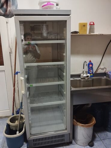 xacmaz soyuducu: Vitrin soyuducu 480azn təcili satılır Ünvan Müşviq. Sara04⁵¹⁹¹