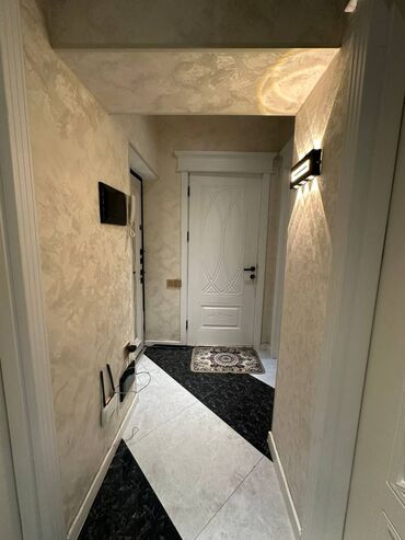 Uzunmüddətli kirayə mənzillər: Yasamal rayonu Qismət Şadlıq sarayının yanınında mənzil kirayə — 12