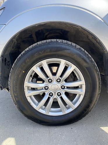 уаз каракол: Mitsubishi Pajero: 2011 г., 3.2 л, Автомат, Дизель, Жол тандабас — 7