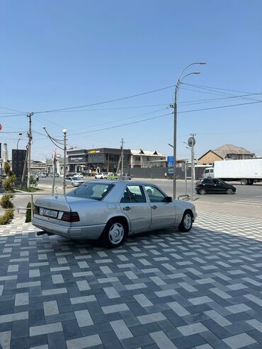 хюндай санта фе 2019: Mercedes-Benz E-Class: 1991 г., 2.3 л, Автомат, Бензин, Седан