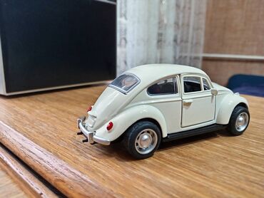 Figurice i makete: Nov metalni model automobila VW Buba. Mogu da mu se otvaraju vrata i — 13