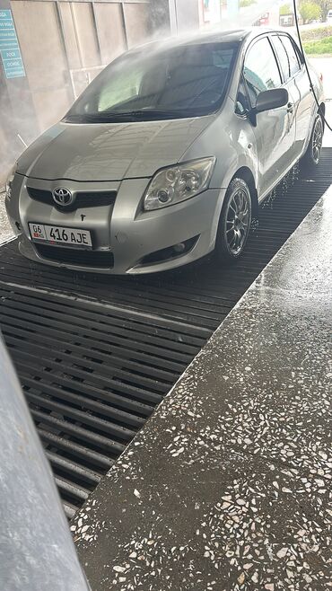 Toyota: Toyota Auris: 2007 г., 1.6 л, Автомат, Бензин, Хэтчбэк
