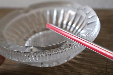 Другая посуда и кухонный инвентарь: Винтажная хрустальная пепельница В идеальном состоянии (никогда не — 5