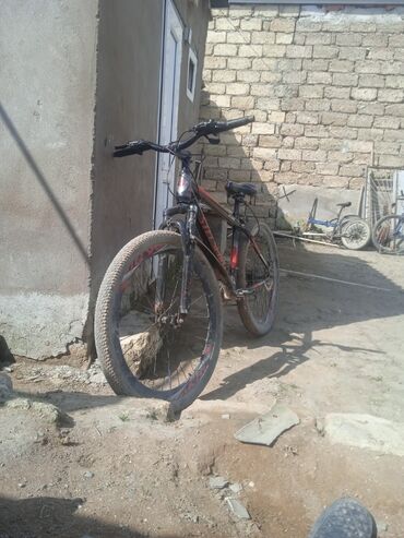 купить горный велосипед недорого: İşlənmiş Şəhər velosipedi Stels, 26", Ünvandan götürmə