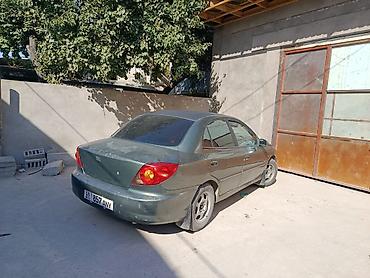 Daewoo Lanos: 2001 г., 1.6 л, Механика, Бензин, Седан