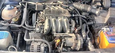 Volkswagen: Volkswagen Golf: 2002 г., Автомат, Бензин, Хэтчбэк — 16