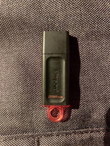 Sandisk USB flaş yaddaş – 256 GB - Brend: SanDisk (üstündə loqosu
