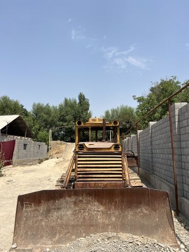 срочно продаю спринтер пассажирский: Бульдозер, Гусеничный