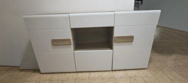 Komode: Komoda kolekcije Carter u odlicnom stanju, bez ostecenja, kao nova — 1