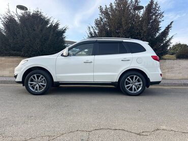 Hyundai: Hyundai Santa Fe: 2.4 l | 2010 il Ofrouder/SUV — 4