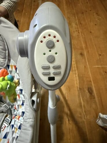 Beşiklər: Oğlan və qız üçün, İşlənmiş, Beşik, Yellənmə mexanizm ilə — 3