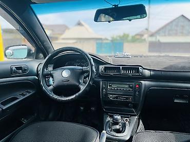 pasat: Volkswagen Passat: 2002 г., 2 л, Механика, Бензин, Седан — 10