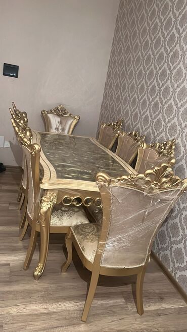 куплю мебель бу баку: Qonaq otağı üçün, İşlənmiş, Açılmayan, Kvadrat masa, 8 stul