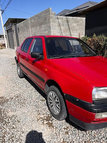 гольф 4 салон: Volkswagen Vento: 1992 г., 1.8 л, Механика, Седан — 3
