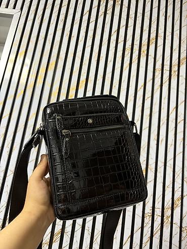 pull bear: Сумка через плечо, компактная, вертикального формата. - Материал — 1