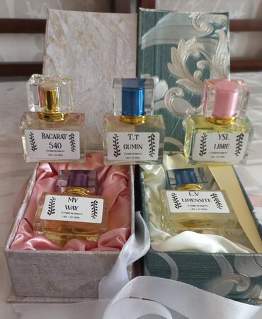 Ətriyyat: Ekstrakt dərəcəsində ətirlər – müxtəlif dizaynlı şüşələrdə, geniş — 1