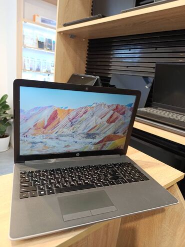 hp laptop 15 da1031nia: HP 15.6 ", Intel Core i5, 256 GB