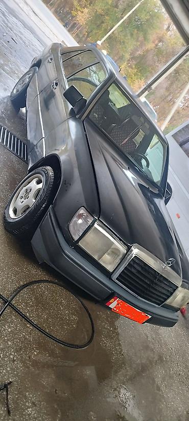 Mercedes-Benz: Mercedes-Benz W124: 1991 г., 2.3 л, Механика, Бензин, Седан — 5