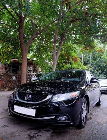 Honda: Honda Civic: 1.5 l | 2013 il Sedan