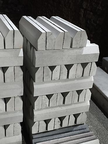 Beton səki-bordür daşları - Material: yüksək möhkəmliyə malik