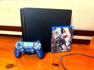 Audio: PlayStation 4 Slim oyun konsolu paketi - PS4 Slim (qara rəng) –