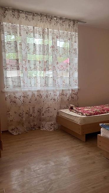 Продажа коттеджей и домов: Просторный таунхаус, расположенный в жилом комплексе с ухоженными — 10