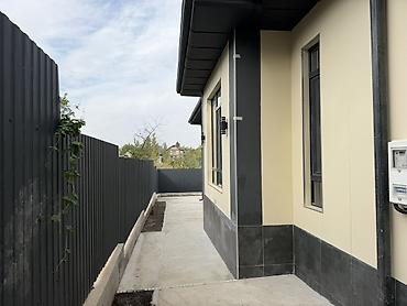 Продажа домов: 3 комнаты, 105 м², 4 соток, Таш-Мойнок, Собственник — 6