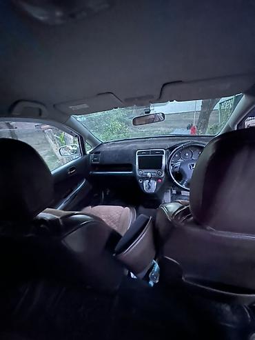 step wgn: Honda Stream: 2004 г., Автомат, Бензин, Минивэн — 9