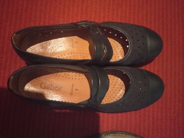 летный красовки: Продаю летнюю женскую обувь, Германия