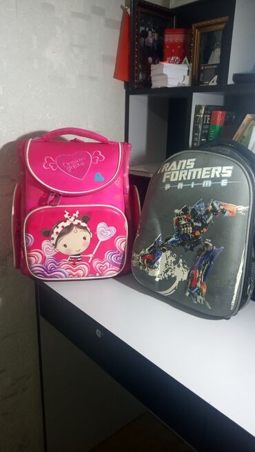 шапки для девочек и мальчиков: Детские рюкзаки для мальчиков и девочек. Розовый в отличном состоянии