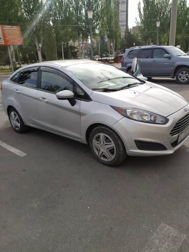 форд седан: Ford Fiesta: 2016 г., 1.6 л, Автомат, Газ, Седан