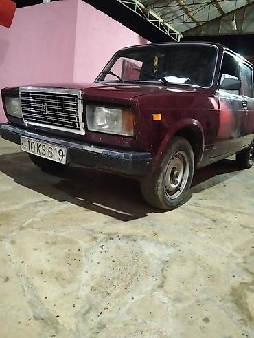 daewoo nexia oluxana: VAZ 2107 sedan — tünd bordo rəng, 4 qapı, arxaötürücülü. Klassik xrom — 5