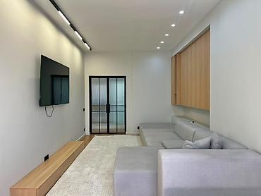 2 комнаты, 81 м², 7 мкр Элитка, 12 этаж, Дизайнерский ремонт
